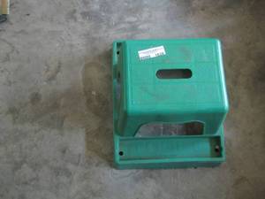 lot 1628 image: small green single step stool