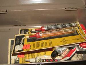 lot 1633 image: glue- wire plus 3 metal containers for easy organization
