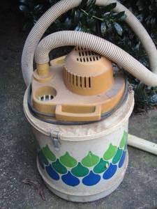 lot 1785 image: vintage shop vac