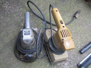 lot 1786 image: craftsman sander qty 2