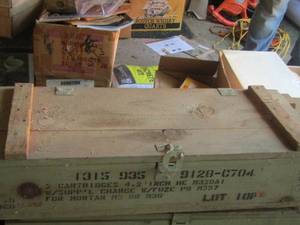 lot 1842 image: green army boxchest with misc. items see pics