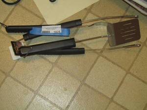 lot 1825 image: BBQ utensils