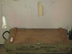 lot 1884 image: Green Army  AMMO CRATE (MORTER SHELLS) - full of chain