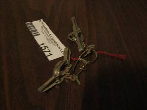 lot 1571 image: mini traps