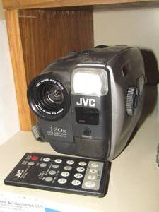 lot 1684 image: jvc 120x camcorder