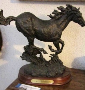 lot 1074 image: Wild and Free  Horse Statue BY MONTANA SILVERSMITH  - MONTANA LIFESTYLES   NUMER # A2758  Beautiful piece