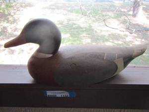 lot 1152 image: beautiful duck dcor