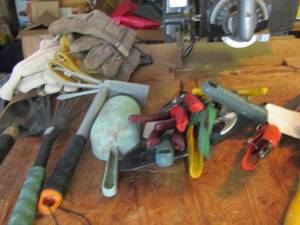 lot 1193 image: gardening tools and gloves