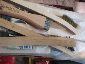 lot 1256 image: various wire brushes