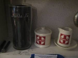 lot 1389 image: Santa fe coffee cup, Santa fe sugar and creamer set