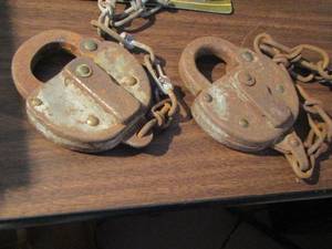 lot 1403 image: large locks on chains qty 2 no keys