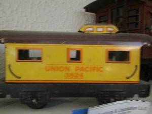 lot 1386 image: union pacific 3824 yellow train caboose