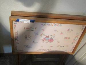 lot 1372 image: qty 2 vintage dinner trays