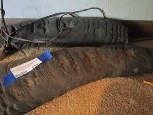 lot 1371 image: WILLDEBEAST HORNS    Qty 2 approx. 27 long