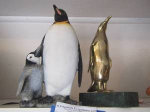 lot 1322 image: penguin statues qty 2