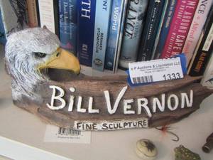 lot 1333 image: bill Vernon fine sculpture eagle dcor
