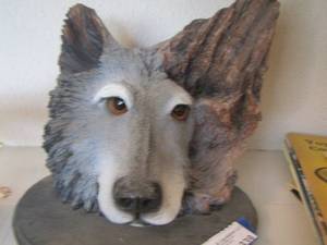 lot 1339 image: wolf head sculpture