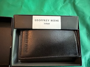 lot 1892 image: GEOFFREY BEANE TRI FOLD WALLET..