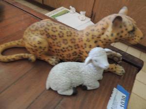 lot 1030 image: LEOPARD & LAMB