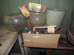 lot 1235 image: PLANTER POTS , SPRINKLER