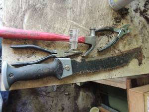 lot 1280 image: HAMMER,  PLYER, KNIVES