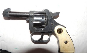 lot 1951 image: ROHM  22 short  6 shot 1208807