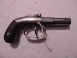 lot 1991 image: Bar Hammer Percussion Muff pistol- pat. April 18,1845  Half round half octagon barrel   5 total length   #504