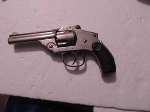 lot 1992 image: Forehand and Wadsworth Top Break 38 Hammerless 5 shot  Revolver SN 45706 JC   Other markings shield E snowman