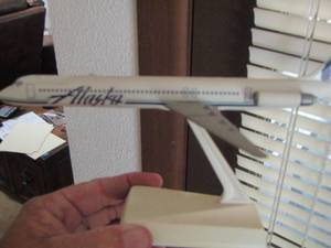 lot 1876 image: Alaska md88 dc9 model airplane