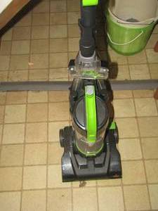lot 1846 image: Bissell powerforce vacuum used