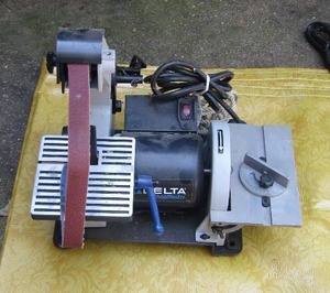 lot 1933 image: delta shopmasters belt sander