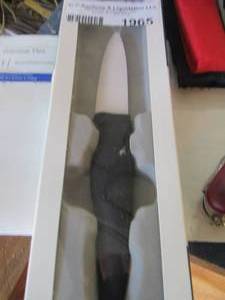 lot 1965 image: NIB carving knife, survival knife