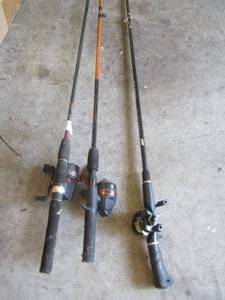 lot 1980 image: qty 3 fishing poles