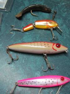 lot 1985 image: qty 10 fishing lures