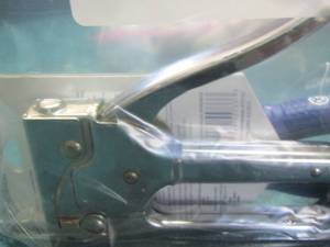 lot 1643 image: staple gun- plyers new never opened