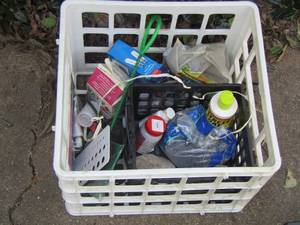 lot 1470 image: white crate full of aquarium supplies