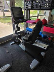 lot 14 image: Matrix R7X Recumbent Bike w 16 Touchscreen & Nike iPod Fitness Tracking & Playlists