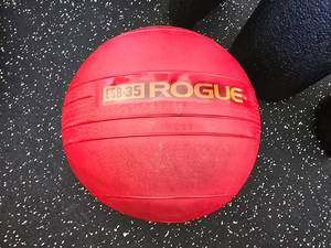 lot 20 image: Rogue ESB-35 Echo Slam Ball, 35lbs