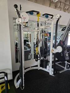 lot 42 image: Matrix Aura Functional trainer w TRX Suspension Trainer Straps