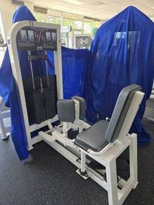 lot 47 image: Muscle D Fitness InnerOuter Thigh Combo Machine