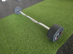 lot 106 image: Denali USA Pro Style Urethane E-Z Curl 40lb Barbell