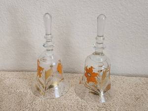 lot 50 image: Selection of 2 vintage crystal bells - made in Hungary
