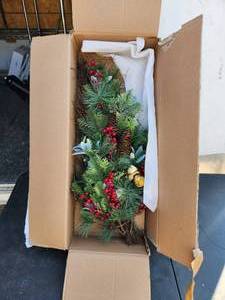 lot 163 image: Glitzhome - Christmas floral swag wreath - 24