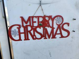 lot 194 image: Glitzhome - metal Merry Christmas sign