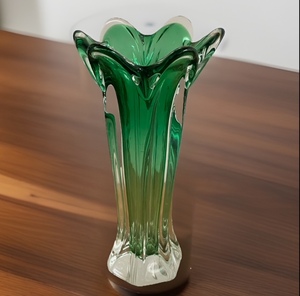 lot 4 image: Murano Sommerso Cift Reno Vado - Mid-Century Swung Glass Vase