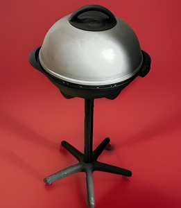 lot 8 image: George Foreman Indoor Outdoor Electric Grill - Can Go Straight From Your Patio to Your Countertop&nbsp
