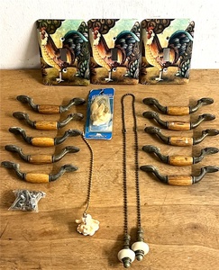 lot 80 image: Vintage Rooster Light Switch Covers, Drawer Pulls, &amp Light Switch Pulls