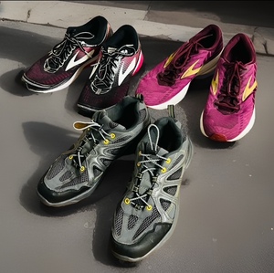 lot 112 image: Two Pair of Brooks &amp One Pair Of Body Glove Size 10 TennisRunning Shoes