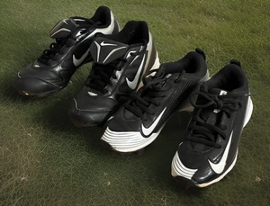 lot 113 image: Two Pairs of Nike Baseball Shoes - Sizes 12C &amp 1.5Y