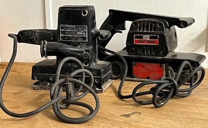 lot 128 image: Craftsman Electric 3 Inch Belt Sander &amp Pad Sander W Dual Motion Dust Pick-Up